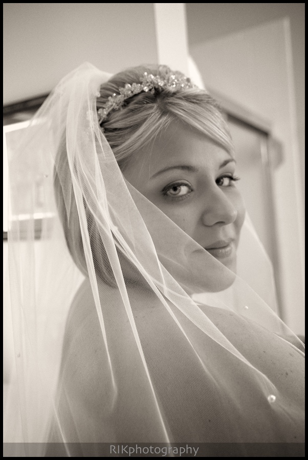 bride close up with veil